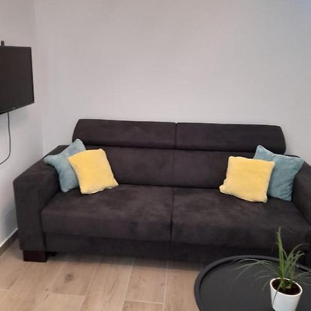 Ferienwohnung Apartman Sa Lodom 2+2 Pirovac Exterior foto